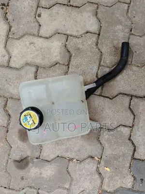Mazda Axela BK5P Coolent Tank