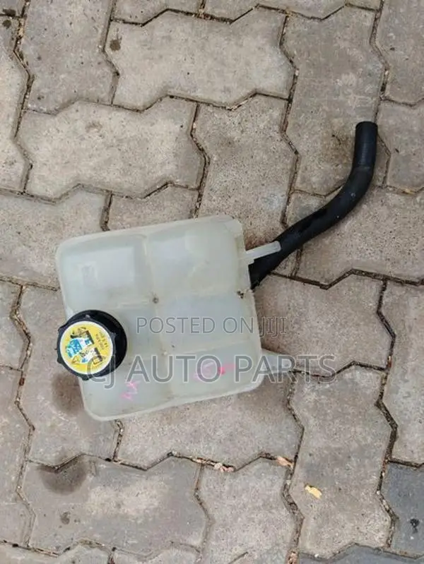 Mazda Axela BK5P Coolent Tank