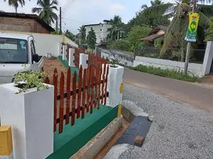 මහරගම නගරයේ හයිලෙවල් මාර්ගයට ආසන්නව බිම් කොටස්