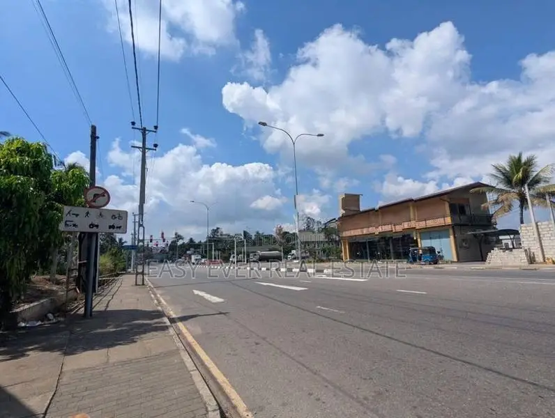 මීරිගම - අධිවේගී පිවිසුමට ඉතාම ආසන්නව ඉඩමක්