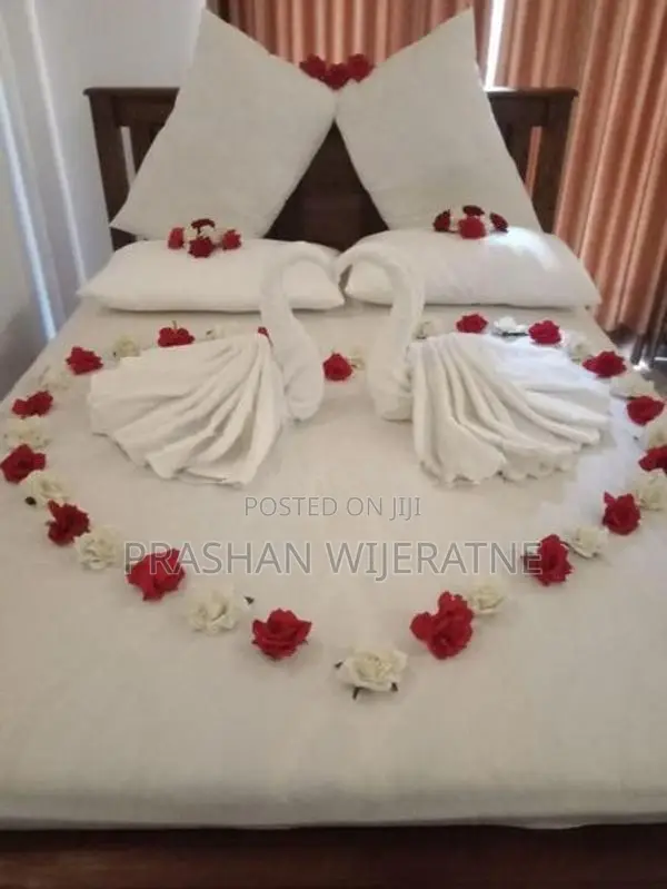 White Holiday Bungalow Family Stay - Kurunegala
