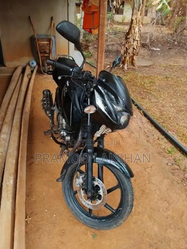 Bajaj Pulsar 150 2015