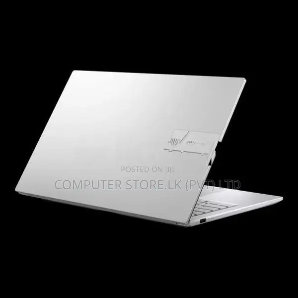 Asus VivoBook X1504VA Intel Core 7 150U 14th Gen 8GB DDR5 RAM 512GB NV