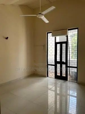Luxury 2-Storey Residence for Sale – Prime Thalahena Location