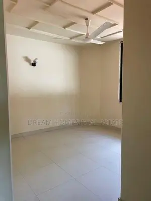 Luxury 2-Storey Residence for Sale – Prime Thalahena Location