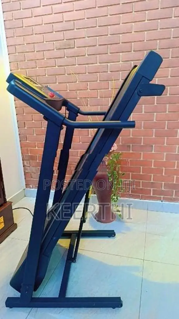 Weslo Cadence 3.9 Treadmill