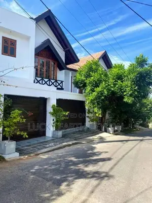 Nawala, Furnished,Air Conditioned,Ultra Luxury Villa For Rent (MG1314)
