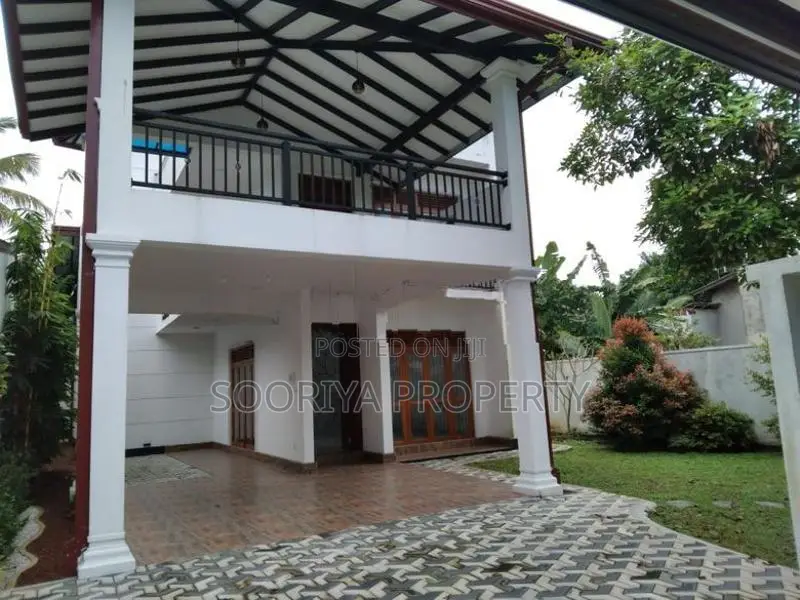 Architectural Designed Brand New Luxury House for Sale in Piliyandala