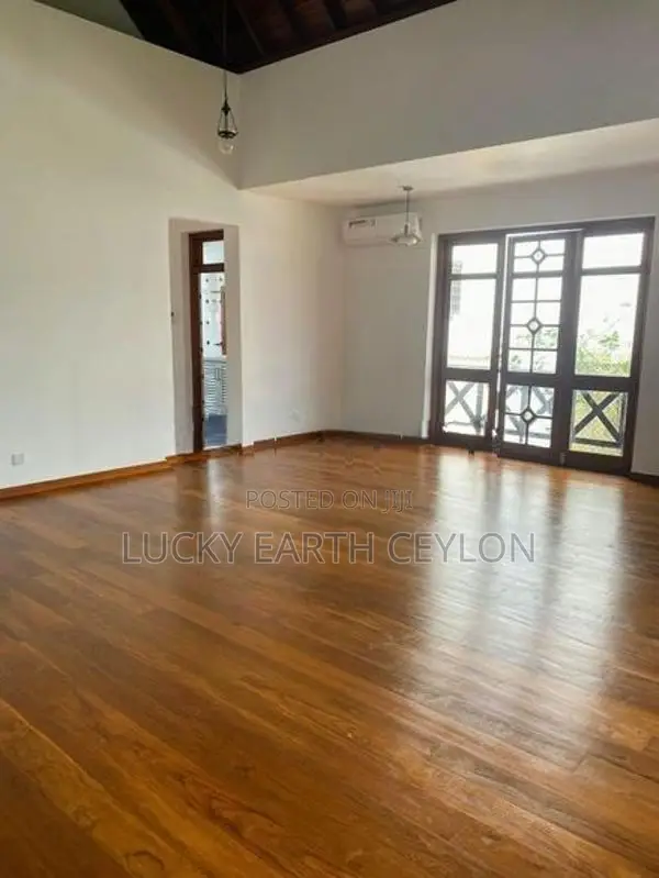Nawala, Furnished,Air Conditioned,Ultra Luxury Villa For Rent (MG1314)