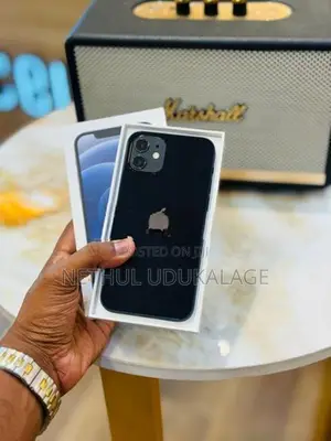 Apple iPhone 12 64GB (Used)