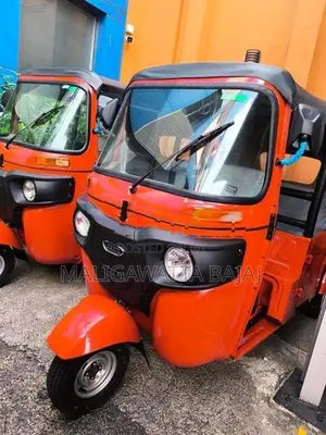 Bajaj RE red 2026