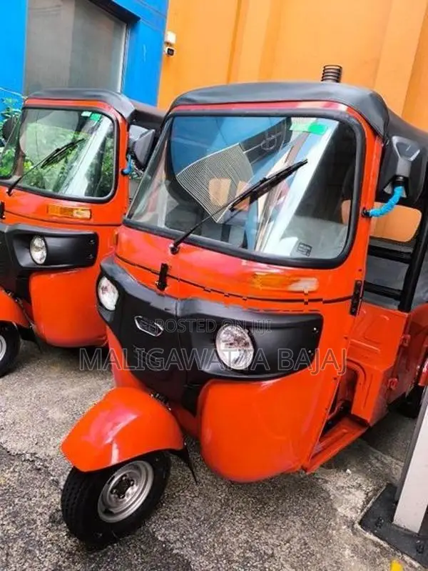 Bajaj RE red 2026