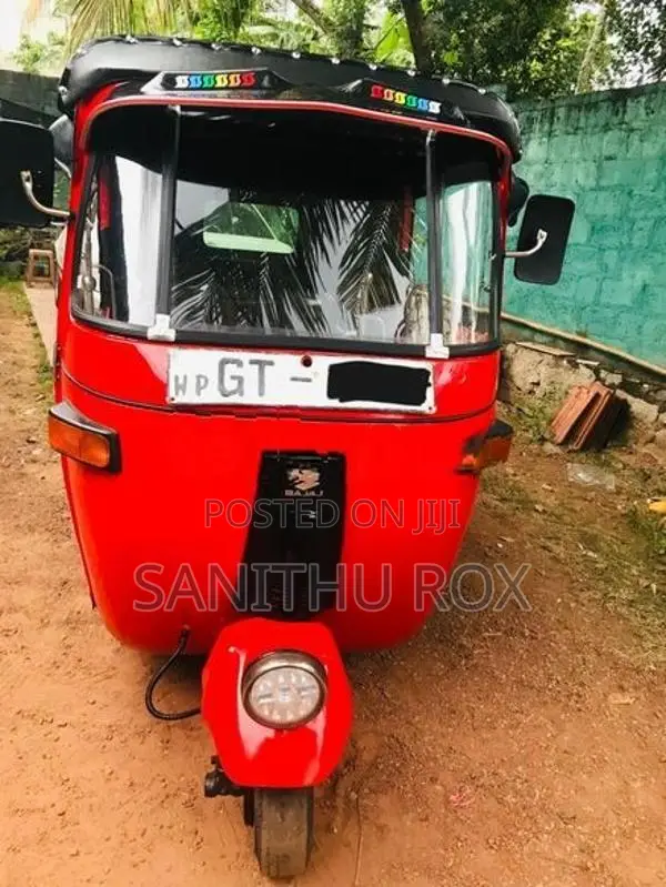 Bajaj RE 2002