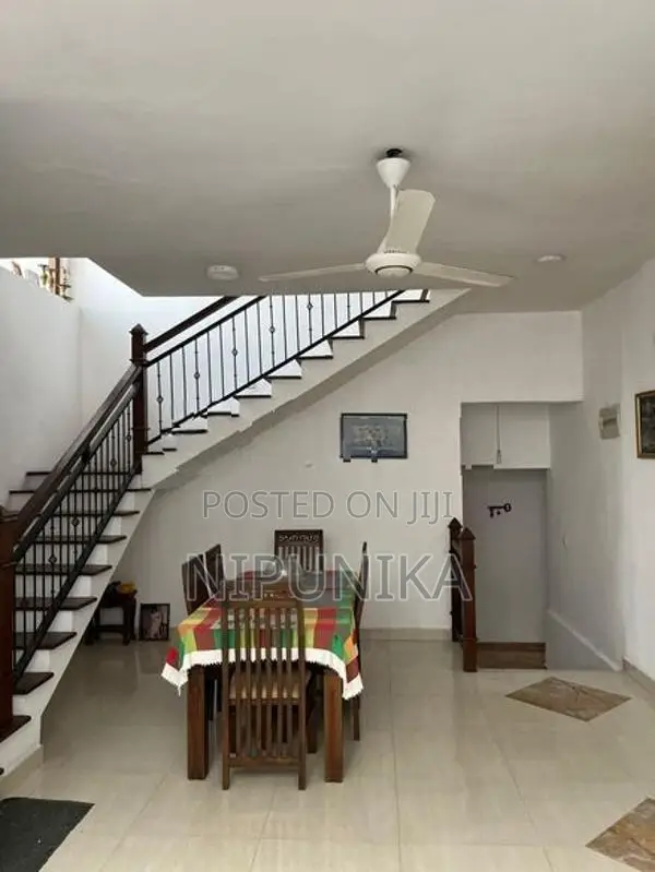 Two Storey House for Sale in Kadawatha Mahara Junction
