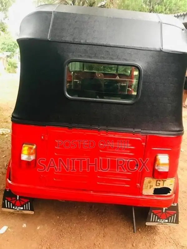 Bajaj RE 2002