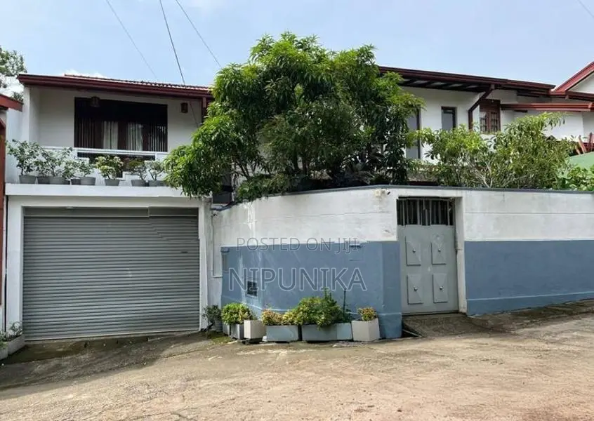 Two Storey House for Sale in Kadawatha Mahara Junction