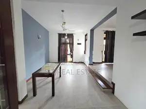 3 Storey House for Sale in Udahamulla