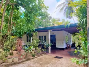 මිනුවන්ගොඩින් අංගසම්පූර්ණ නිවසක්