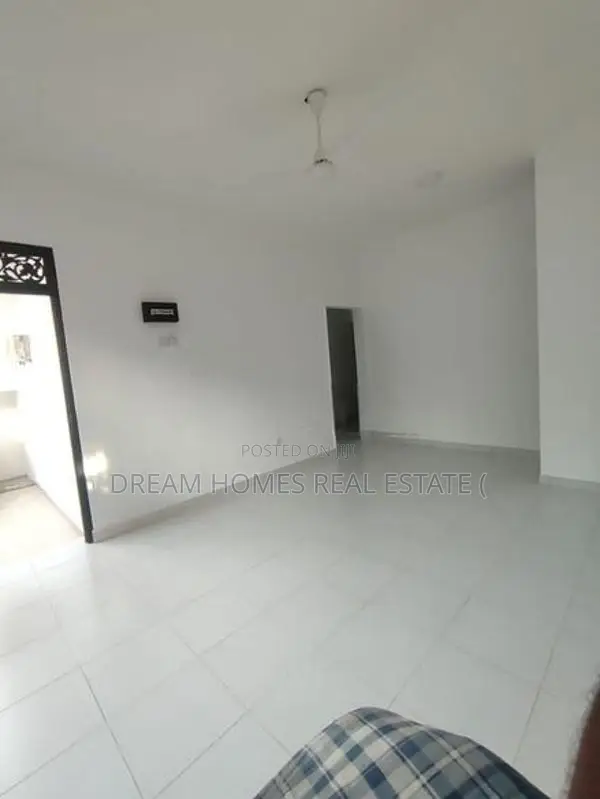3-Unit House for Sale – Samudrasanna Road (near Galle Road)