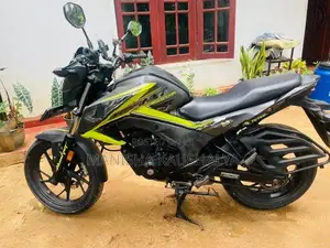 Honda CB Hornet 2018