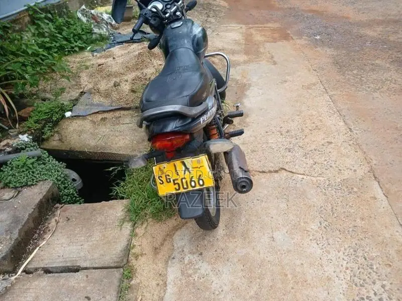 Bajaj Platina 2010