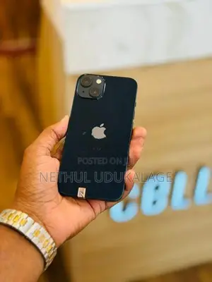 Apple iPhone 13 128GB (Black) (Used)