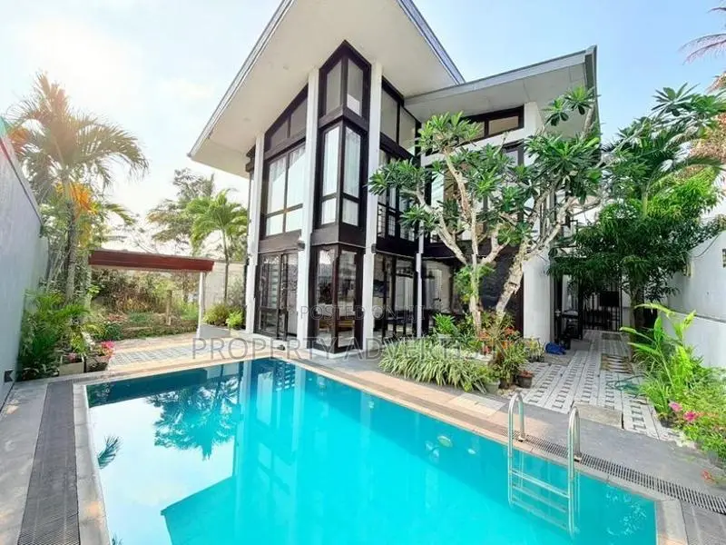 4BR Battramulla Elegantly Build House for sale in Battaramulla