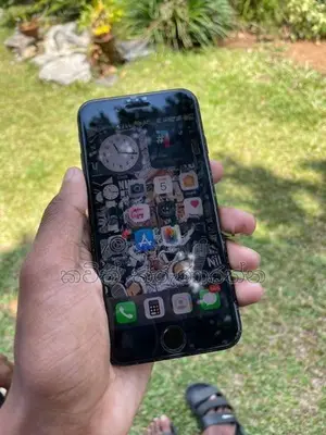 Apple iPhone 7 128GB (Used)