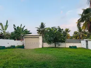 House with Land for Sale - Kaduwela