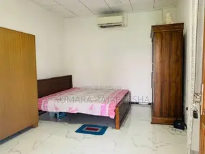 House with Land for Sale - Kaduwela