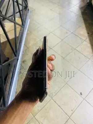 Apple iPhone XS Max (Used)