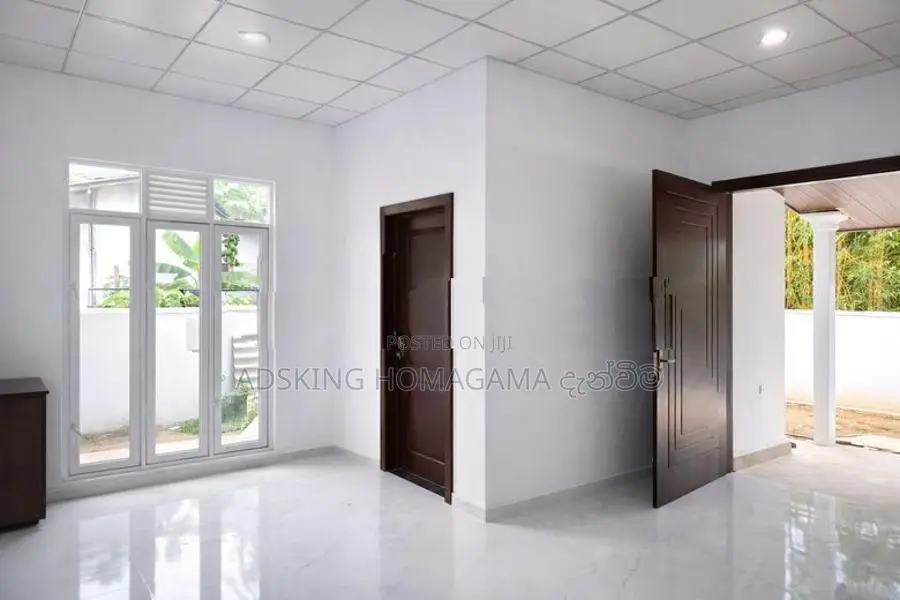 Brand New House For Sale in Piliyandala