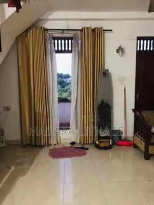 Rooms for Rent – University/ Executive Ladies only (sharing) Nugegoda