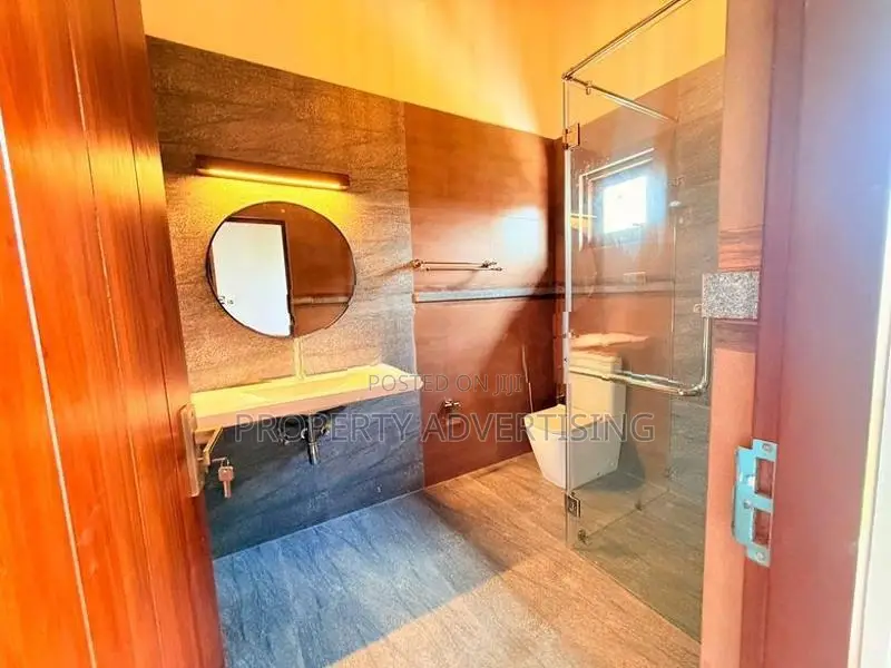 Luxury Brand New 4BR House for Sale Thalawathugoda