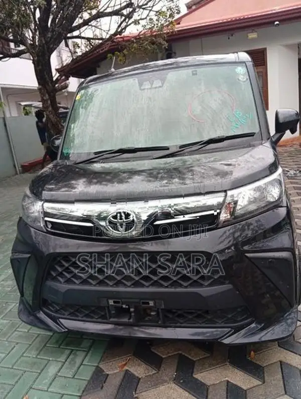 Toyota Roomy X 2023
