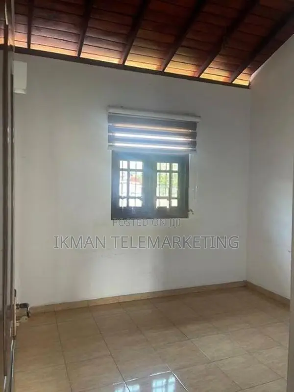 Upstairs House for Rent In Wattala