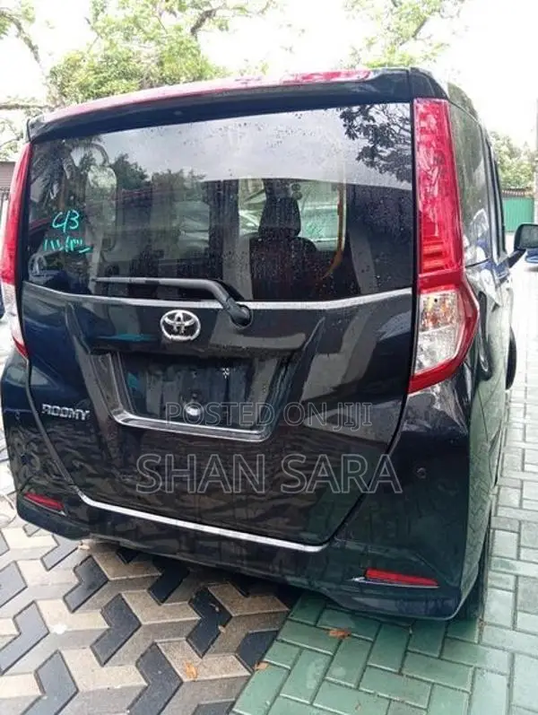 Toyota Roomy X 2023