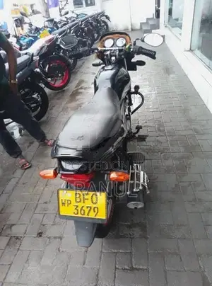 Bajaj Platina 2017