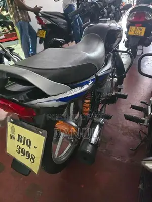 Bajaj Discover 2025