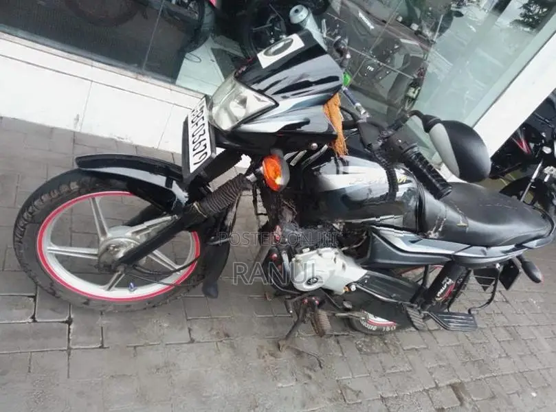 Bajaj Platina 2017