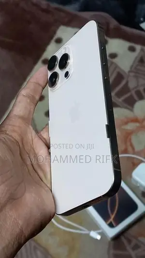 Apple iPhone 16 Pro Max (Used)
