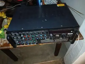 ඔලෑන් බෆල් ස්පීකර් සමඟ ඈම්ප් එක