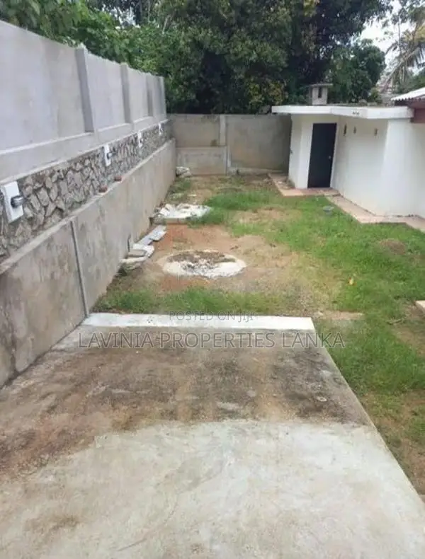 Single Storey House for Sale – Battaramulla (Jayawadanagama) - ISU006H