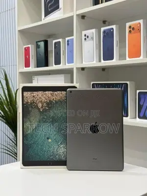 Apple iPad Pro 10.5 inch 64GB Wi-Fi + Cellular