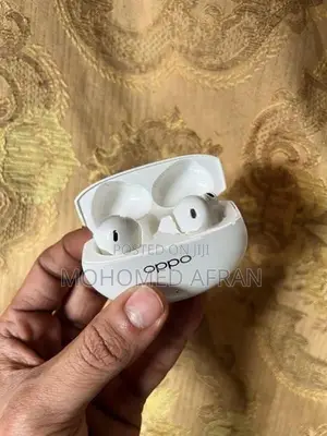 Oppo Enco Earbuds