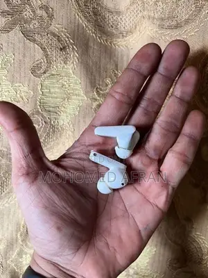 Oppo Enco Earbuds