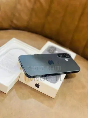 Apple iPhone 16 128GB (Used)