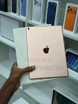 Apple iPad Pro 9.7 inch 32GB Wi-Fi