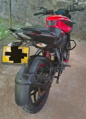 Bajaj Pulsar NS160 2018