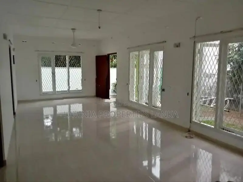 Single Storey House for Sale - Ethul Kotte Isu007